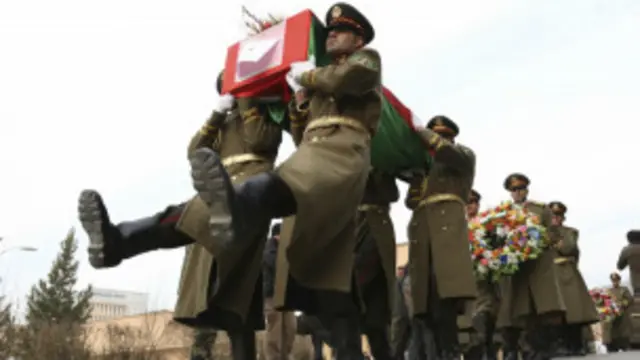 د افغانستان په ختيځ کونړ ولایت کې د طالبانو یوه برید کې ۲۱ افغان سرتېري وژل شوي دي.