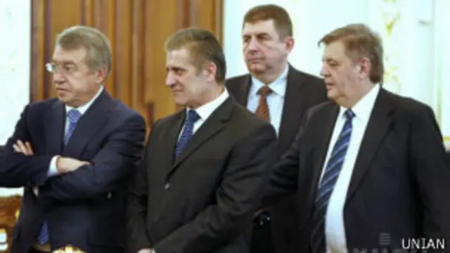 губернаторы