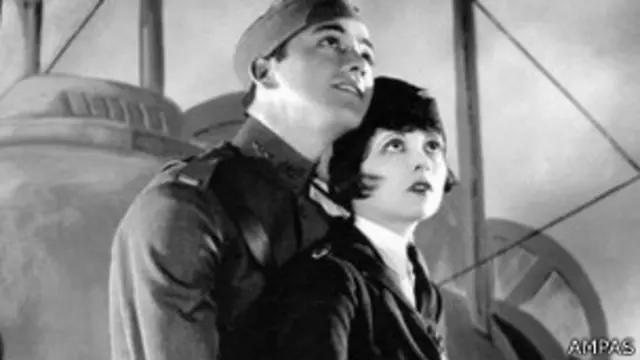 بالها داستان دو خلبان آمریکایی است که هردو عاشق یک دختر می شوند