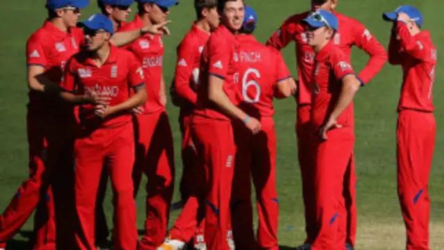 انگلینڈ نے بھارت کو شکست دے کر سیمی فائنل میں جگہ بنائی تھی