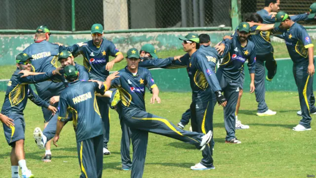 ایشیا کپ سے پہلے ایشیا کی تمام بڑی ٹیمیں بنگلہ دیش پہنچ گئی ہیں اور انھوں نے وہاں ایک دن قبل تربیت اور جسمانی ورزش کی۔