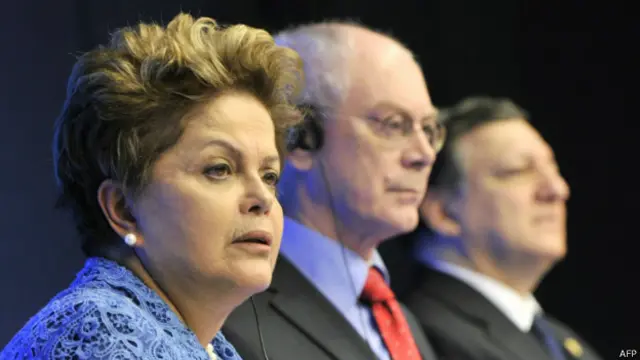 Dilma Rousseff (à esq) - Foto: AFP