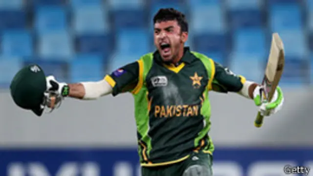 ظفر گوہر نے سیمی فائنل میں نہ صرف دو وکٹیں لیں بلکہ 37 رنز کی اہم اننگز کھیلی