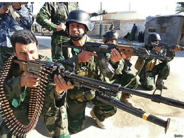 سربازهای عراقی در رمادی