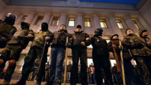 اعتبرت روسيا الاطاحة بيانوكوفيتش تهديدا للمواطنين الروس والمصالح الروسية