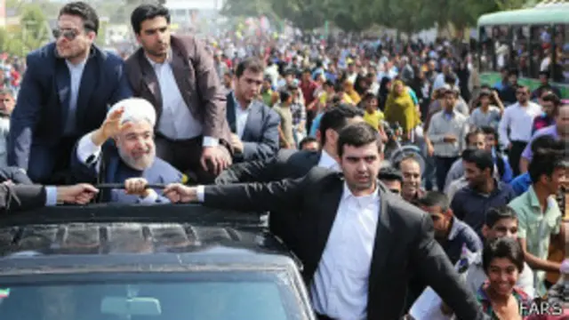 روحانی: دو هزار کیلومتر سواحل جنوبی ایران نیازمند برنامه‌ریزی و توسعه است