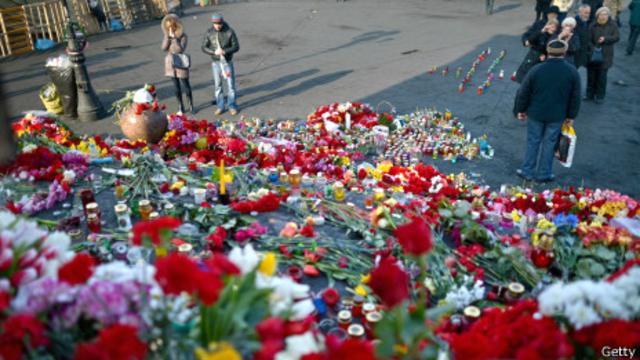 Người dân Kiev tưởng niệm các nạn nhân đợt bạo lực vừa qua