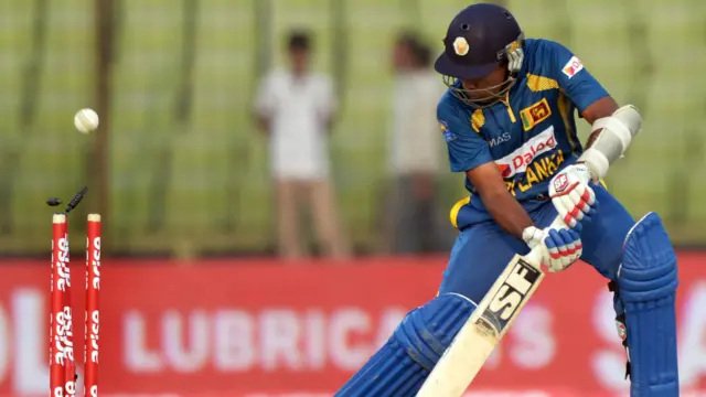 سری لنکا کے تجربہ کار بیٹسمین مہیلا جے وردھنے زیادہ دیر تک وکٹ پر نہ ٹھہر سکے۔