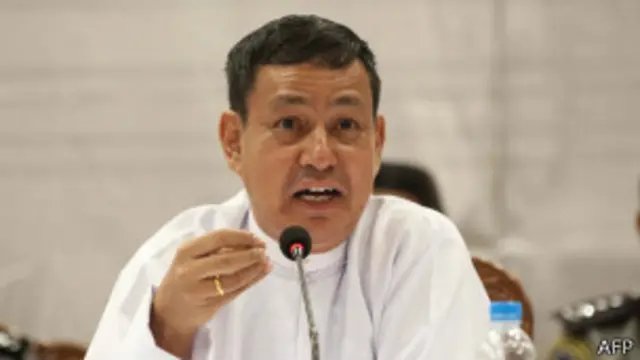 စာနယ်ဇင်း ကောင်စီကနေ တဆင့် ညှိပေမယ့် မရတဲ့ အတွက် အဲဒီဂျာနယ် နှစ်စောင်ကို ဥပဒေအရ တုန့်ပြန်ဖို့ လုပ်ရတာလို့ ဦးရဲထွဋ် ပြော