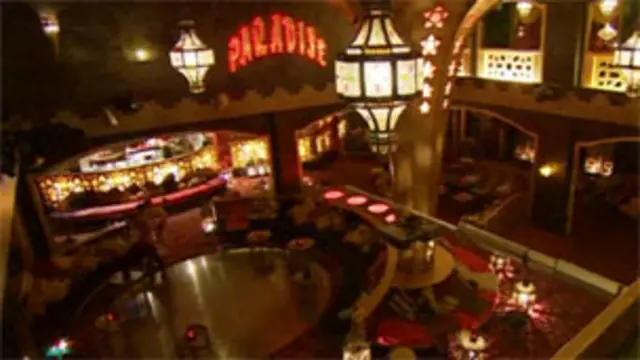 妓院建成后,每天吸引数百名嫖客