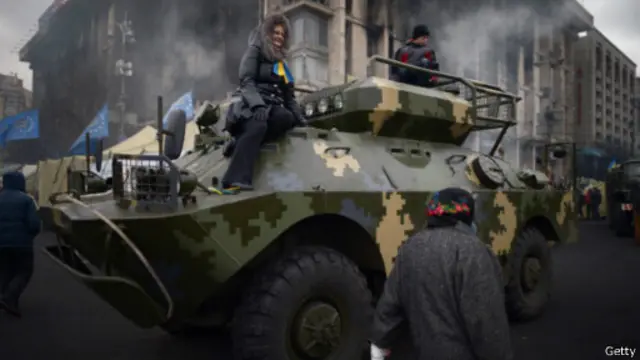 وقف الجيش على الحياد أثناءالأزمة ولا يُتوقع أن يكون هناك قمع عسكري في أوكرانيا