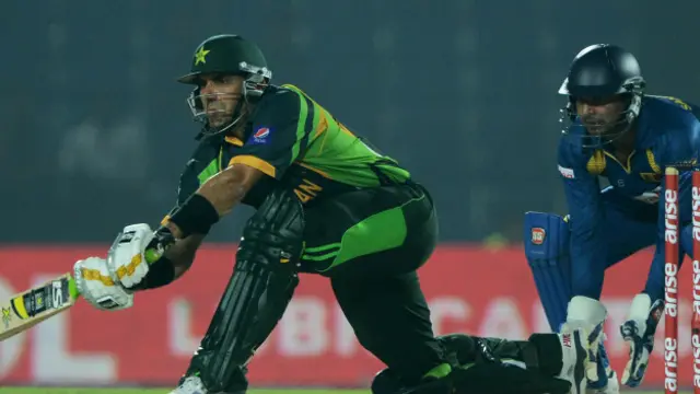مصباح الحق نے 73 رنز کی عمدہ اننگز کھیلی