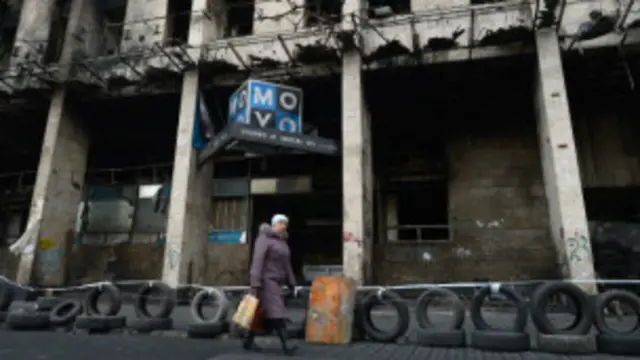 هبوط قيمة العملة يزيد من خطورة الأزمة في أوكرانيا