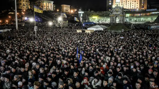 Người biểu tình vẫn tiếp tục trụ lại Maidan
