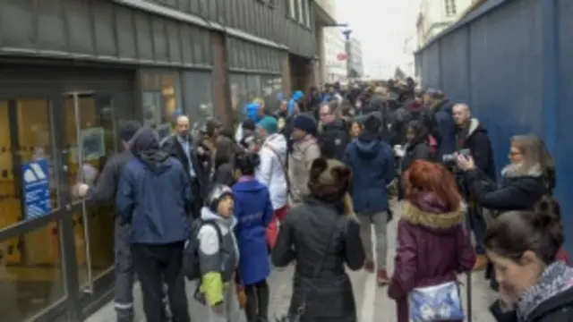 سویڈن میں گذشتہ ماہ کے اعداد و شمار کے مطابق بے روزگاری کی شرح 8.6 فیصد تھی