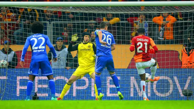 Gol Aurelien Chedjou di menit 64 membuyarkan keunggulan Chelsea.