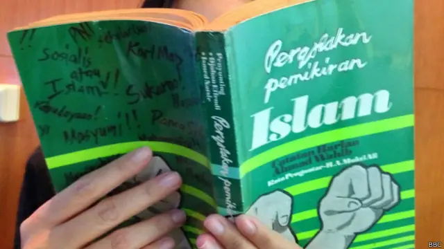 Buku harian Ahmad Wahib (1981) mencatat sepak terjang dan pemikiran Dawam di masa muda.