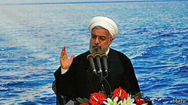آقای روحانی از مردم خواسته است که از گرفتن یارانه نقدی انصراف دهند