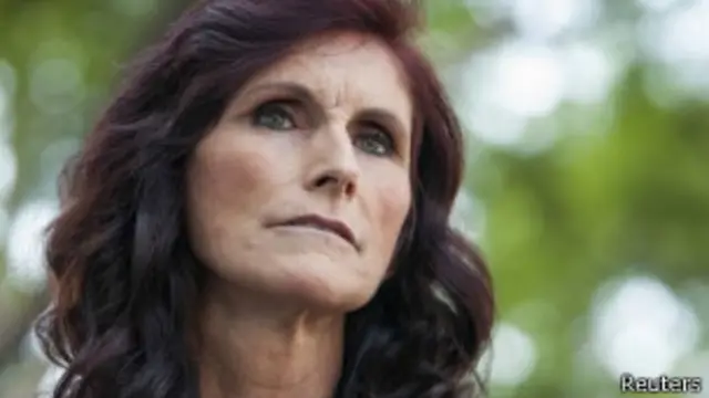 سیدنی لی گارسیا می گوید کارگردان فیلم به او سناریو متفاوتی داده و سپس جملات توهین آمیز را در مرحله تدوین روی صدای او مونتاژ کرده است