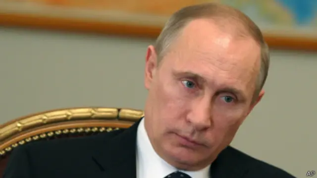 Владимир Путин на совещании в Ново-Огарево 28 февраля 2014 г.