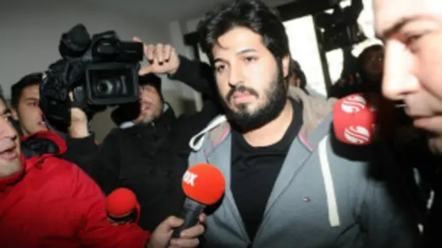 周五被釋放的人中包括一名與向伊朗轉移贓款案有關的伊朗裔商人。