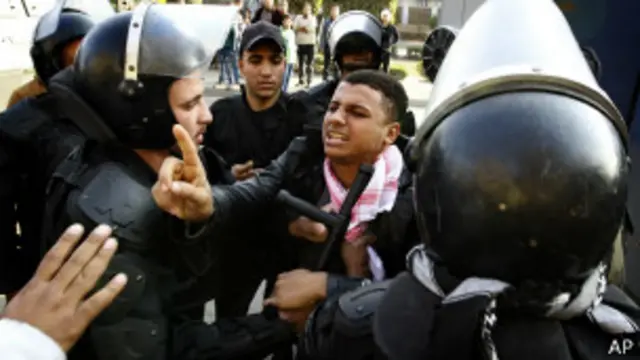 ألقي القبض على الآلاف منذ الإطاحة بمرسي من الحكم