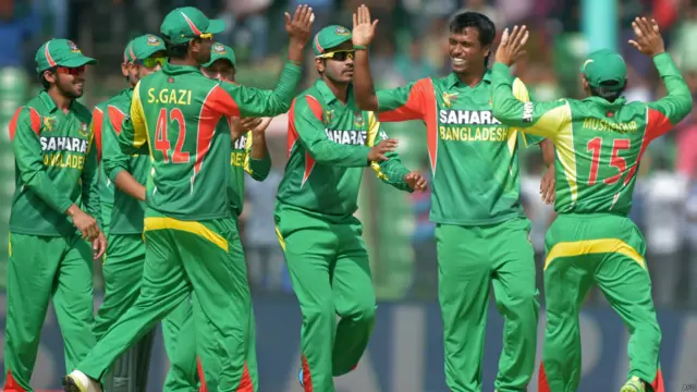 بنگلہ دیش نے افغانستان کے خلاف ٹاس جیت کر پہلے فیلڈنگ کا فیصلہ کیاتھا۔