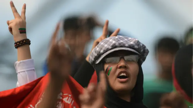 افغانستان کی ٹیم کے کئی شائقین بھی سٹیڈیم میں اپنی ٹیم کی حوصلہ افزائی کرتے دکھائی دیے۔