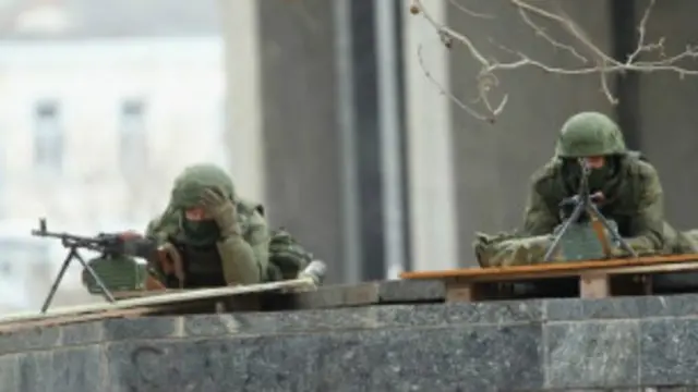 ’ملک کے جوہری بجلی گھر، ہوائی اڈوں اور دوسری اسٹریٹیجک تنصیبات پر سیکیورٹی بڑھادی گئی ہے۔‘