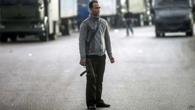 عادت الشرطة إلى الشارع المصري لا لإقرار النظام، بل لفرض سيطرتها على الشارع