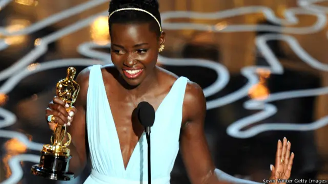 بہترین معاون اداکارہ کا ایوارڈ نئی اداکارہ لوپیٹا نیونگو کو12 ایئرز اے سلیو میں کردار پر ملا ہے