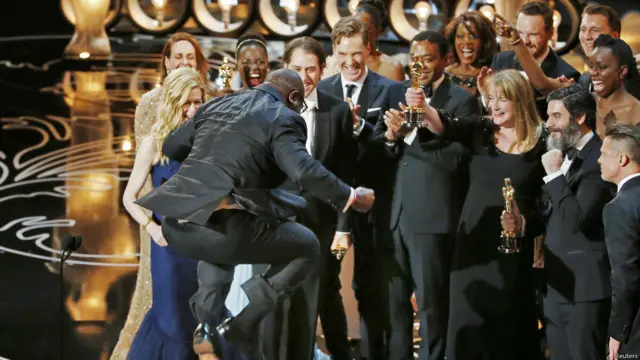 由英國人斯蒂夫•麥奎恩（Steve McQueen）導演的電影《為奴12年》（12 Years A Slave）贏得最佳影片大獎。這是黑人導演作品首次獲得奧斯卡最佳影片獎。