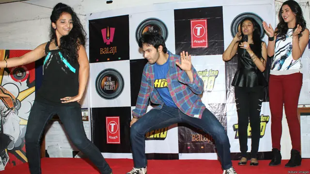 ’میں تیرا ہیرو‘ میں ورون دھون بھی اہم کردار ادا کر رہے ہیں۔ اس فلم کی ہدایت ورون کے والد ڈیوڈ دھون نے کی ہے۔