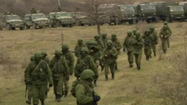 أرسلت روسيا جنودها إلى شبه جزيرة القرم الأوكرانية لحماية مصالحها كما تقول.