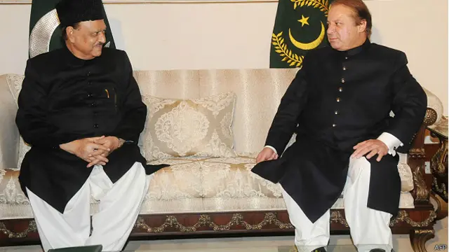 معلوم نہیں نواز شریف نے ان دو عہدوں میں سے ایک کے انتخاب پر کتنا سوچ بچار کیا