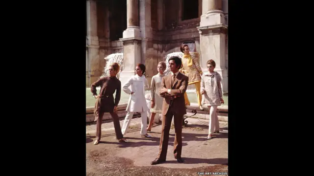 معرض "جمال الأزياء الإيطالية 1945 - 2014 سيبدأ في 5 أبريل/نيسان وينتهي 27 يوليو/تموز في متحف فيكتوريا وألبرت في لندن.