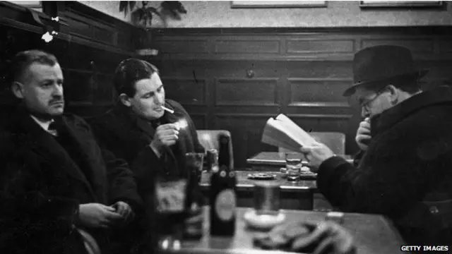 ناکامی کا اعتراف کرنے کی بجائے فلن نے اپنے دوستوں سے جھوٹ بولا