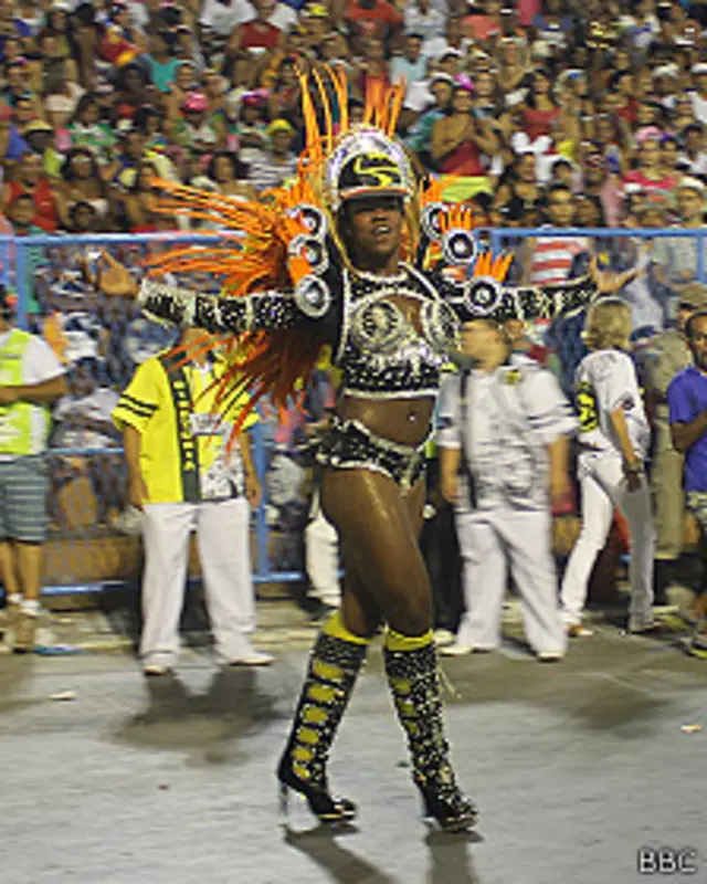 La "pasista" Luara Neto