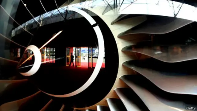 رولز رويس تؤكد أنها ستتعاون بشكل كامل مع التحقيق الذي تجريه السلطات الهندية