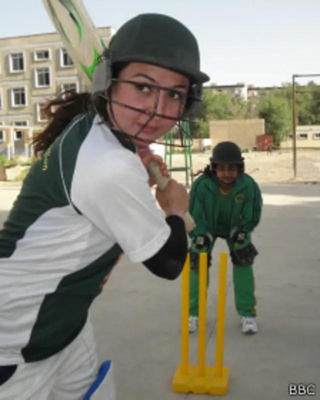 دیانا بارکزی کپتان تیم ملی کریکت می‌گوید در اعتراض به تبعیض جنسیتی در کریکت بورد از پستش استعفا داده است