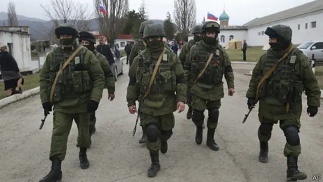 Nga nói lực lượng kiểm soát bán đảo Crimea không phải là quân đội của họ