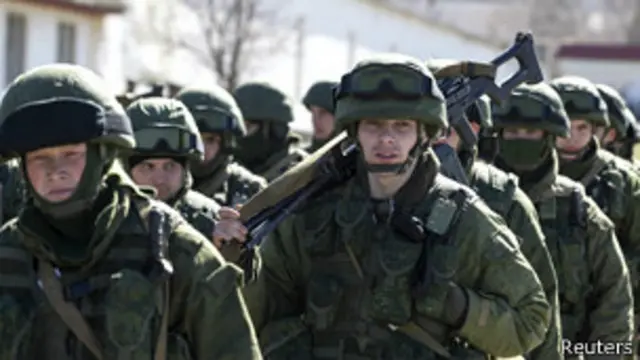 предположительно российские военные под Симферополем