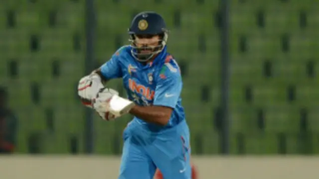 دھون نے 28 کے انفرادی سکور پر سمیع اللہ شنواری کے ہاتھوں گرنے والے کیچ کے بعد 60 رنز سکور کیے