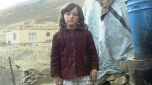 نورمحمد څلور لوڼې او دوه زامن لري