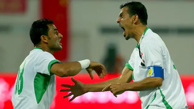 يونس محمود بعد تسجيله هدف العراق الأول