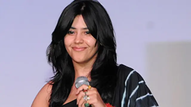 تريد منتجة الأفلام الهندية الشهيرة إحراز ميداليات ذهبية أخرى عن فيلمها الجديد "xxx"