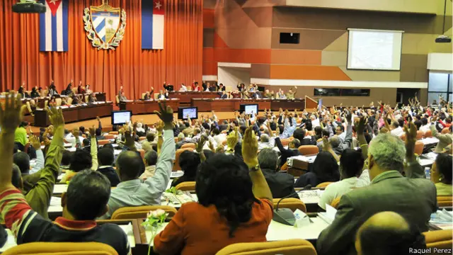 El año pasado el parlamento aprobó por primera vez una ley por mayoría, las reformas rompen así cuatro décadas de unanimidad.