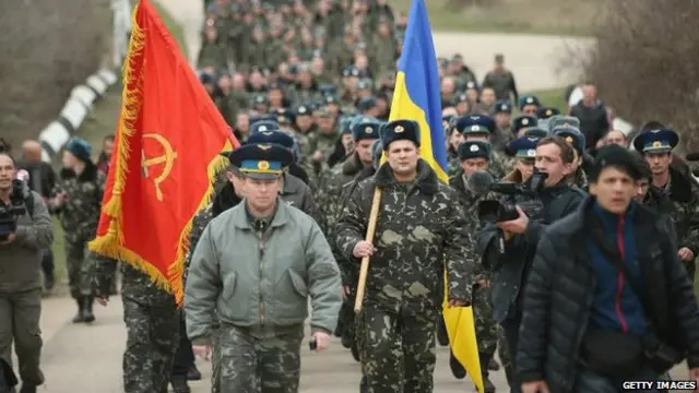 یوکرینی فوجیوں نے دوبارہ فوجی اڈے میں داخل ہونے کی کوشش کی، مگر روسی فوجیوں نے انہیں بھگا دیا