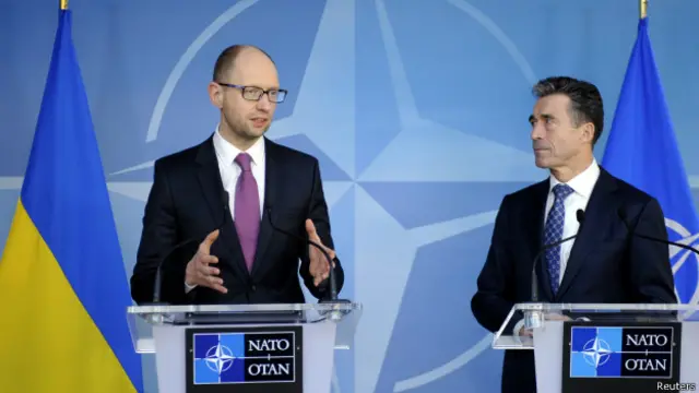 Яценюк, Расмуссен