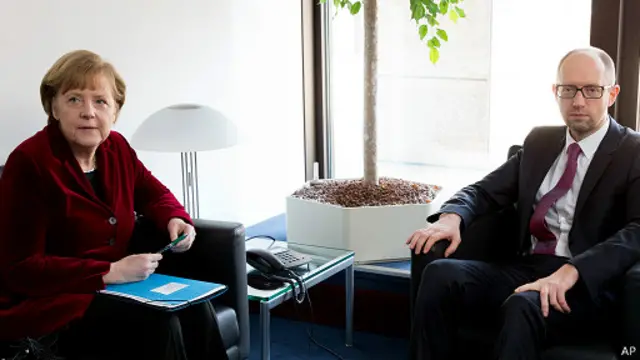 Меркель и Яценюк